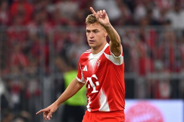 4128 chạm! Kimmich đã là cầu t