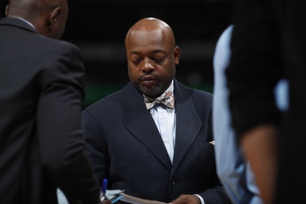 Van Exel: Nhiều người nói về T