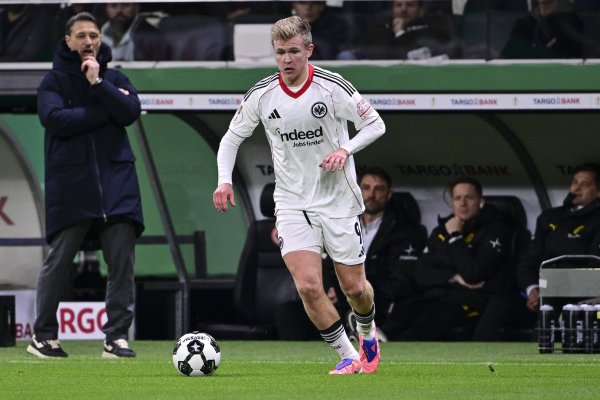 Burkart: Khả năng phòng ngự tí