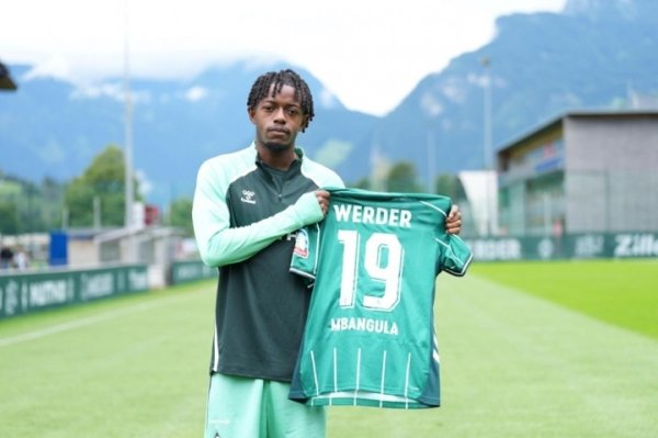 Bán lỗ! Cầu thủ 21 tuổi Mbangu