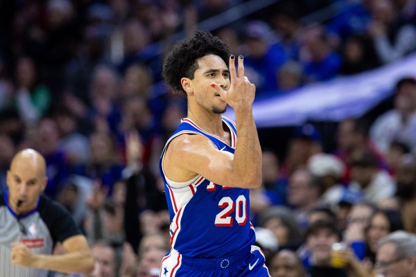 76ers triệu hồi Jonai Bloom và