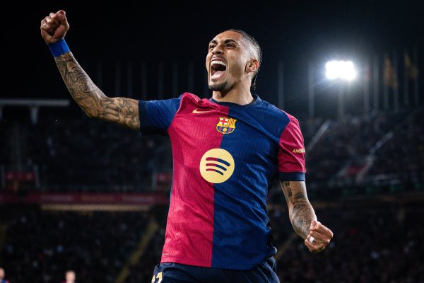 Marca: Barcelona sẽ chào đón m